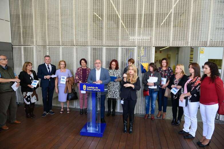 El Cabildo y la Asociación de Afectados por Crohn y Colitis Ulcerosa impulsan una campaña pionera en Canarias (Foto TA)