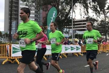 2.400 atletas vivieron la XXXIII Carrera Popular de El Corte Inglés (Foto TA)