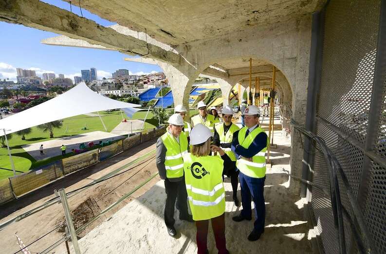 Imagen de la visita a las obras (Foto TA)