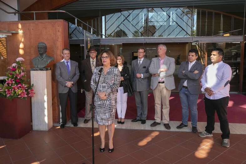 Rosa Kraus, hija del tenor, durante el homenaje (Foto TA)