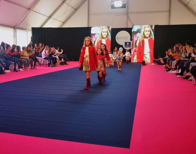 Pasarela infantil de este domingo (Foto TA)