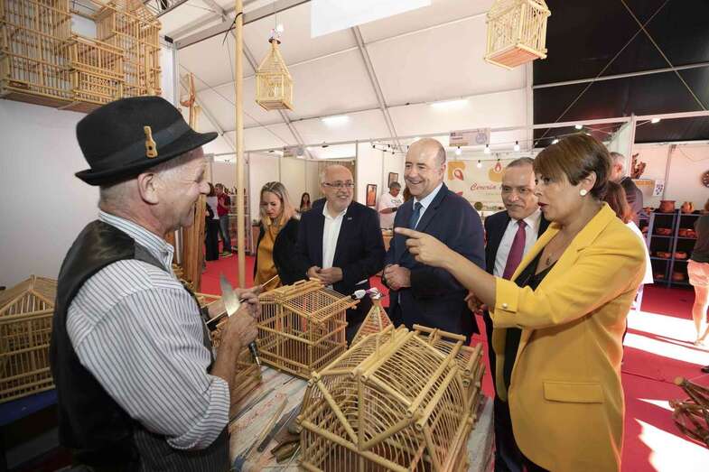 La muestra se celebra junto al Edificio Miller y el Museo Elder (Foto TA)