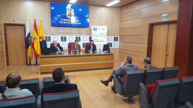 Los dispositivos informarán sobre rutas, horarios e incidencias (Foto TA)