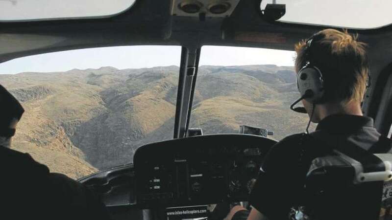 Vista desde el interior de un helicóptero de la zona del macizo de Amurga (Foto Canarias7)