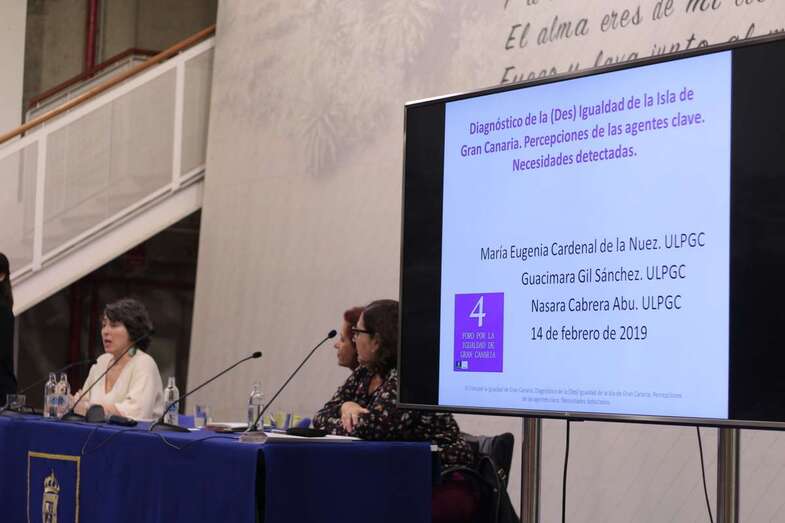 Acto en el que se presentó el diagnóstico de la desigualdad en la Isla (Foto TA)