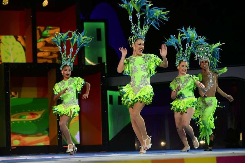 Momento de la actuación de la comparsa infantil teldense (Foto Francisco Javier Santana)