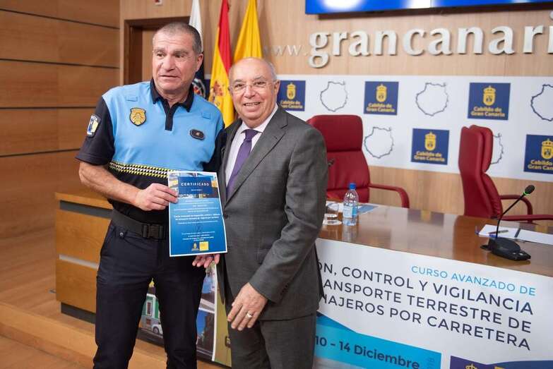 Imagen de un agente de la Policía Local de Telde que se ha formado en este curso (Foto TA)
