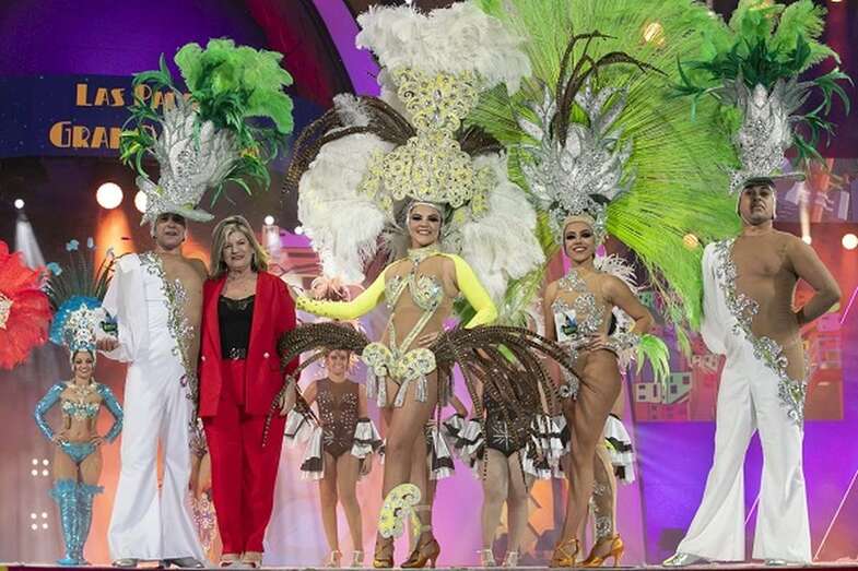 Imagen del concurso de comparsas de anoche en el Parque Santa Catalina (Foto TA)