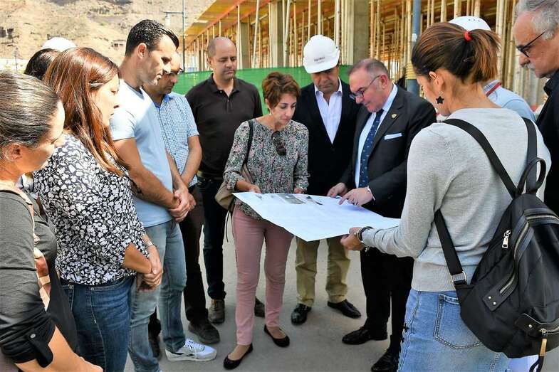 El consejero José Manuel Baltar visitó las obras (Foto TA) 
