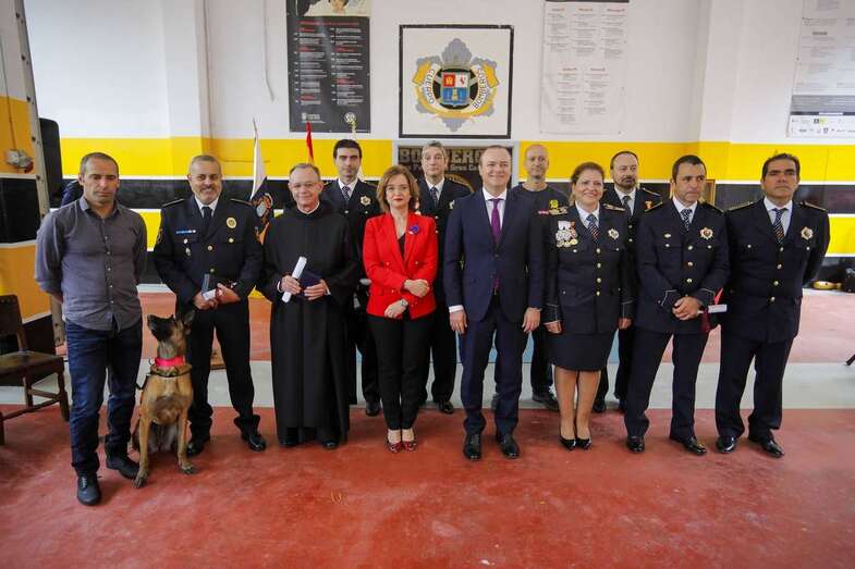 Condecorados en el acto (Foto TA)