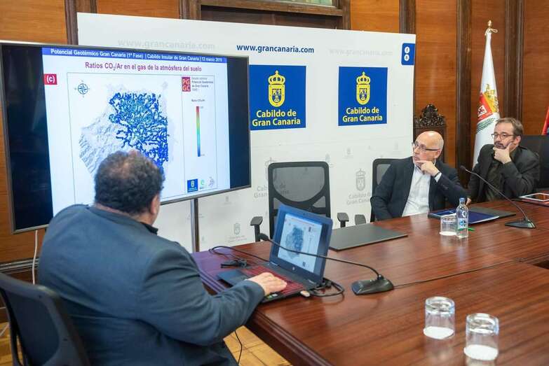 Se realizarán tres perforaciones de 2,5 kilómetros de profundidad para determinar la viabilidad (Foto TA)