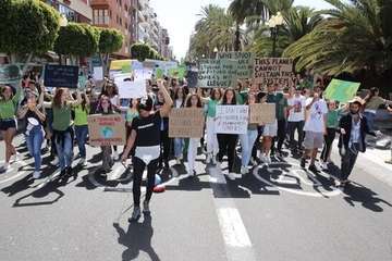 Movilización contra el cambio climático en Gran Canaria (Foto CanariasAhora y TA)