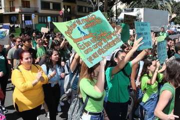 Movilización contra el cambio climático en Gran Canaria (Foto CanariasAhora y TA)