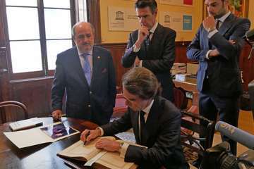 El expresidente José María Aznar presentó un libro en Gran Canaria (Foto Acfi Press)