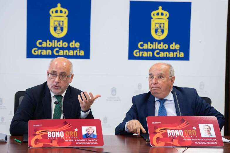 El presidente Antonio Morales y el consejero Francisco Trujillo, durante la presentación del bono (Foto TA)