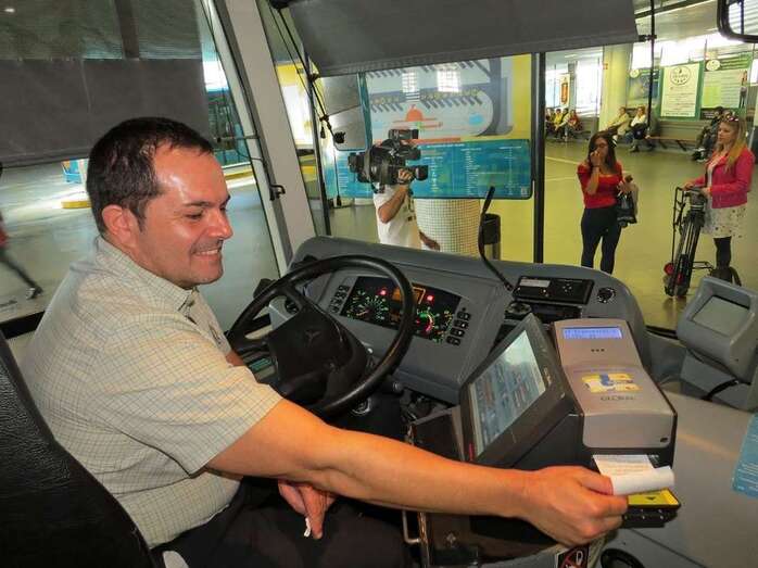 Guagua del servicio público en Gran Canaria (Foto TA)