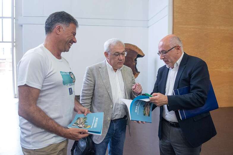 El libro cuenta con una tirada inicial de 5.500 ejemplares para colegios y charlas formativas (Foto TA)