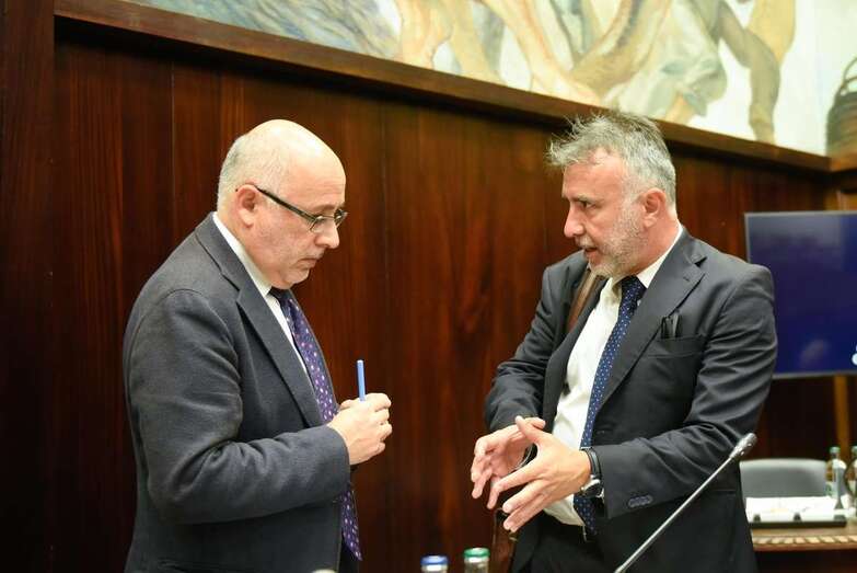 Antonio Morales y Ángel Víctor Torres, en una imagen de archivo (Foto TA)