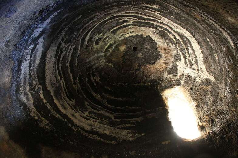 Cueva de Risco Caído (Foto Jesús Ruiz Mesa)