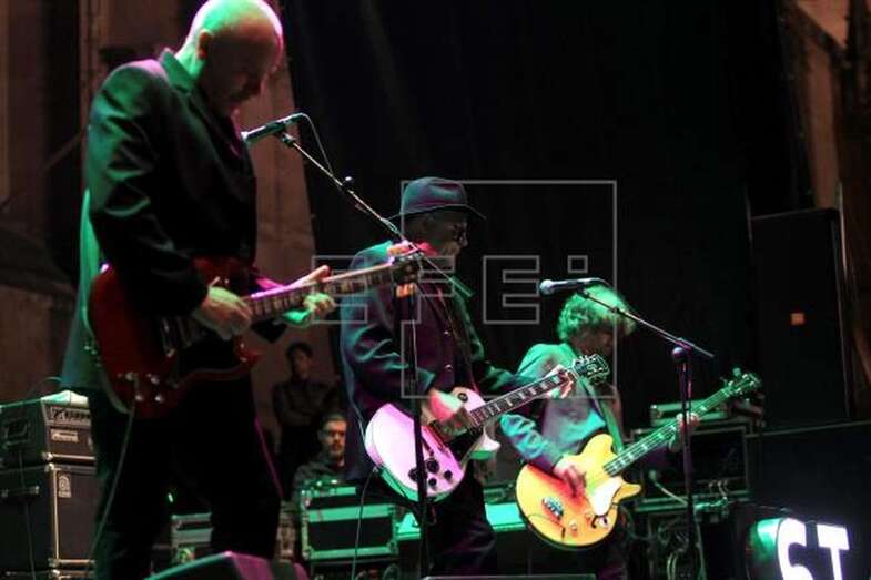 Foto de archivo del grupo Siniestro Total en un concierto en Salamanca (Efe / J. M . García.)