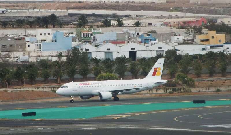 Avión de Iberia Express en Gando (Foto bermaxo.wordpress.com)