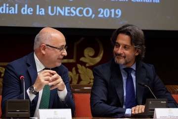 El Parlamento canario pide