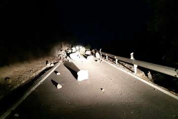 Cierre de la carretera de Tejeda a Ayacata por desprendimientos (Foto TA)