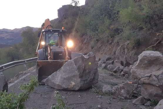 Cierre de la carretera de Tejeda a Ayacata por desprendimientos (Foto TA)
