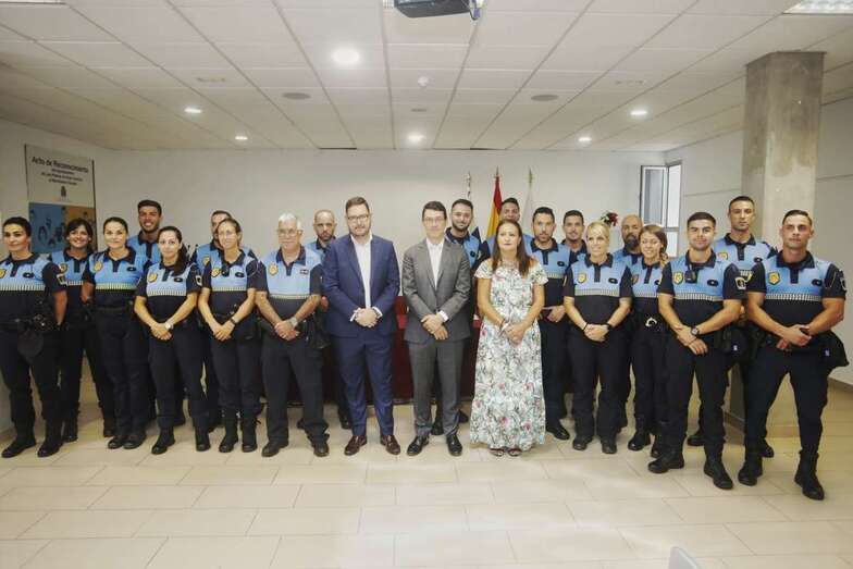 El nombramiento de los nuevos agentes se celebró este viernes (Foto TA)