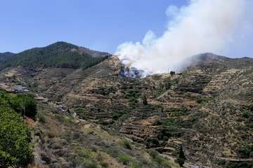 Nuevo incendio en la cumbre grancanaria (Foto TA y EFE)