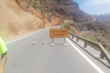 Nuevo incendio en la cumbre grancanaria (Foto TA y EFE)