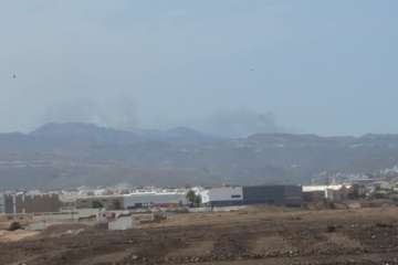 Evolución del Incendio de la cumbre que comenzó este sábado en Valleseco (Foto TA y otros)