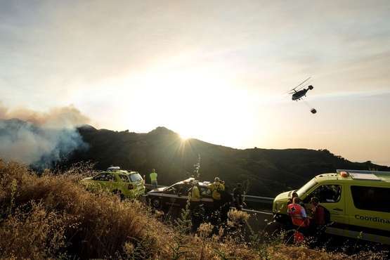 Evolución del Incendio de la cumbre que comenzó este sábado en Valleseco (Foto TA y otros)