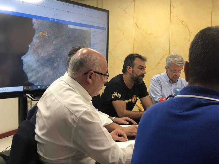 Momento de la rueda de prensa de esta noche (Foto TA)