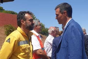 El incendio de la cumbre de Gran Canaria en su sexta jornada (Foto TA, EFE, Acfi Press y otros)