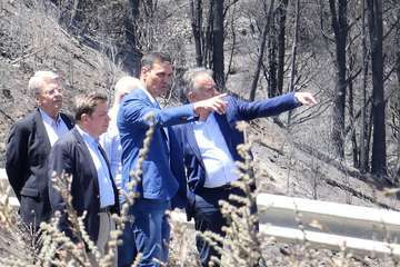 El incendio de la cumbre de Gran Canaria en su sexta jornada (Foto TA, EFE, Acfi Press y otros)