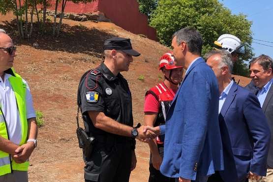 El incendio de la cumbre de Gran Canaria en su sexta jornada (Foto TA, EFE, Acfi Press y otros)