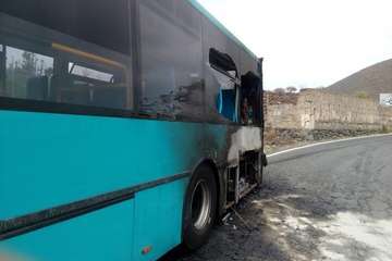  Arde una guagua de Global en Arucas (Foto TA)