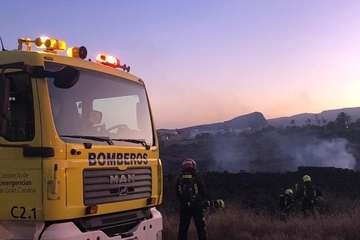  Incendio en una vivienda abandonada de Ingenio (Foto TA)
