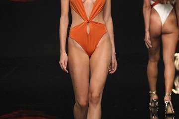 Diez marcas canarias de jóvenes diseñadores, ocho de Gran Canaria, una de La Palma y otra de Tenerife, abren el primer día de desfile (Foto TA)