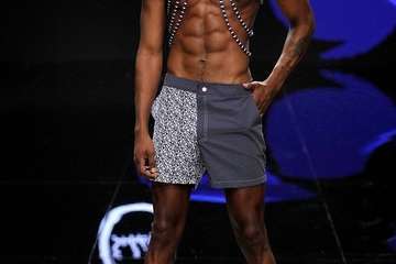 Diez marcas canarias de jóvenes diseñadores, ocho de Gran Canaria, una de La Palma y otra de Tenerife, abren el primer día de desfile (Foto TA)