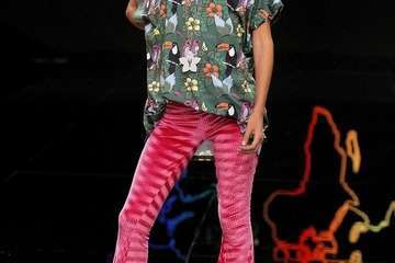 Diez marcas canarias de jóvenes diseñadores, ocho de Gran Canaria, una de La Palma y otra de Tenerife, abren el primer día de desfile (Foto TA)