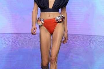 La colección de la teldense Elena Morales, Premio Heineken Nuevo Talento de Moda Baño Gran Canaria (Foto TA)