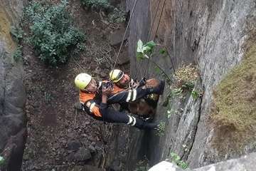 Rescate de película de un perro en el norte de de Gran Canaria (Foto Grupo Delta de Agaete)