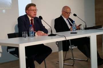 La historia de la Habana, nuevo libro de Alfredo Herrera Piqué (Foto Jesús Ruiz Mesa)