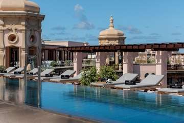 La reapertura del histórico hotel Santa Catalina devuelve un emblema cultural a la sociedad canaria (Foto TA)