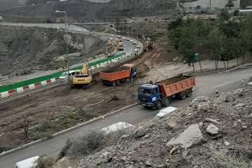 Obras para la apertura de un carril en la GC-1 a la altura del Tívoli, en dirección hacia la capital  (Foto TA)
