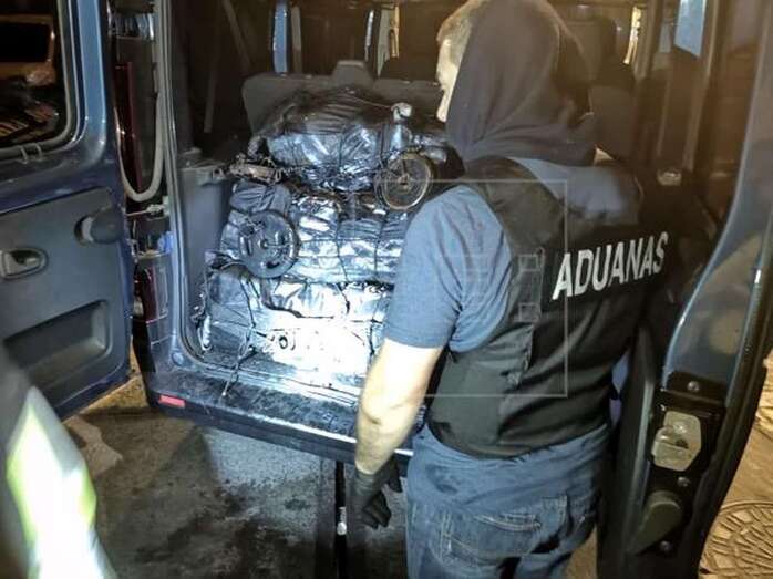Foto del alijo intervenido facilitada por la Agencia Tributaria y la Policía (Foto Efe)