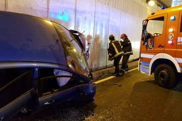 Aparatoso accidente en el túnel Julio Luengo de la capital grancanaria (Foto TA)