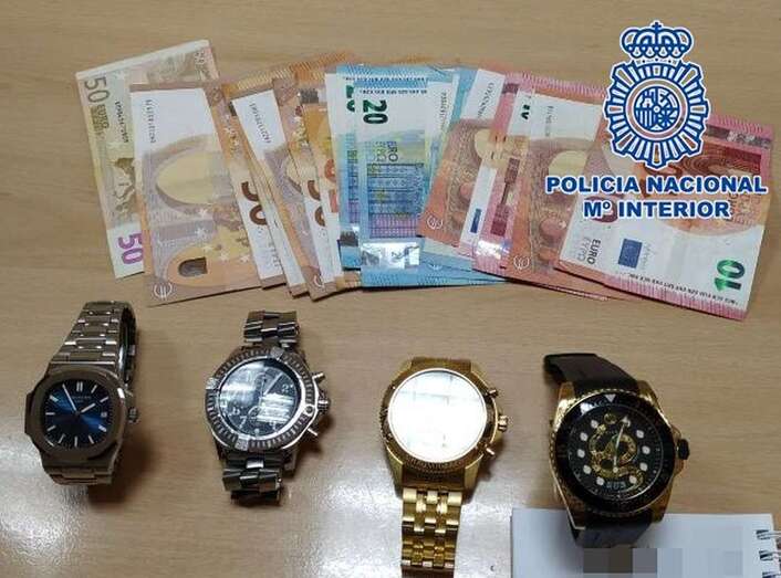 Los arrestados fracturaron a golpes la puerta de la vivienda y amenazaron de muerte a sus ocupantes para que abrieran la caja fuerte (Foto TA)